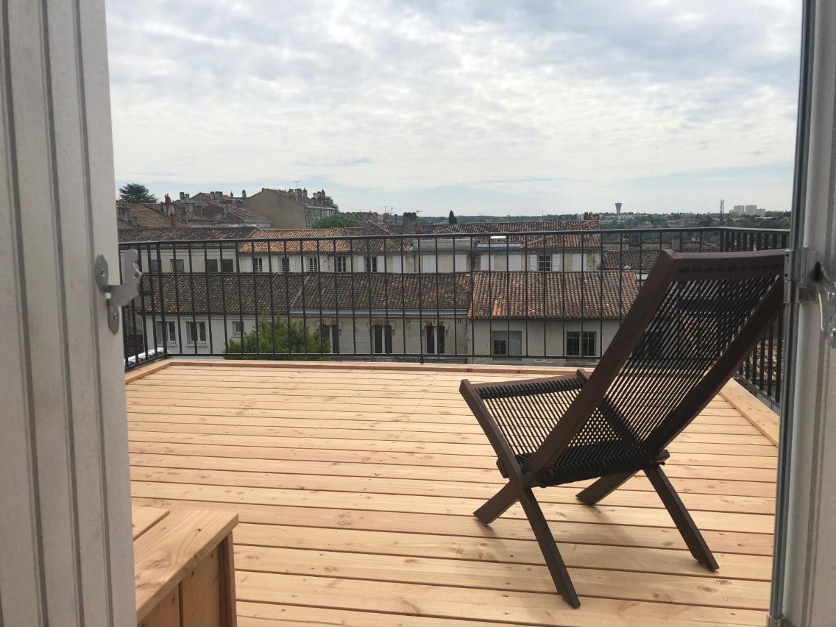 Beautifully Renovated Rooms On Place New York Angoulême Екстериор снимка
