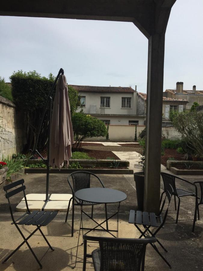 Beautifully Renovated Rooms On Place New York Angoulême Екстериор снимка